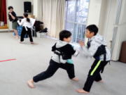 深川空手教室 月曜クラス 組手の様子