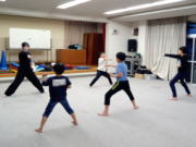 深川空手教室 月曜クラス 締めの突き